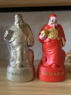 Tượng Quản Gia